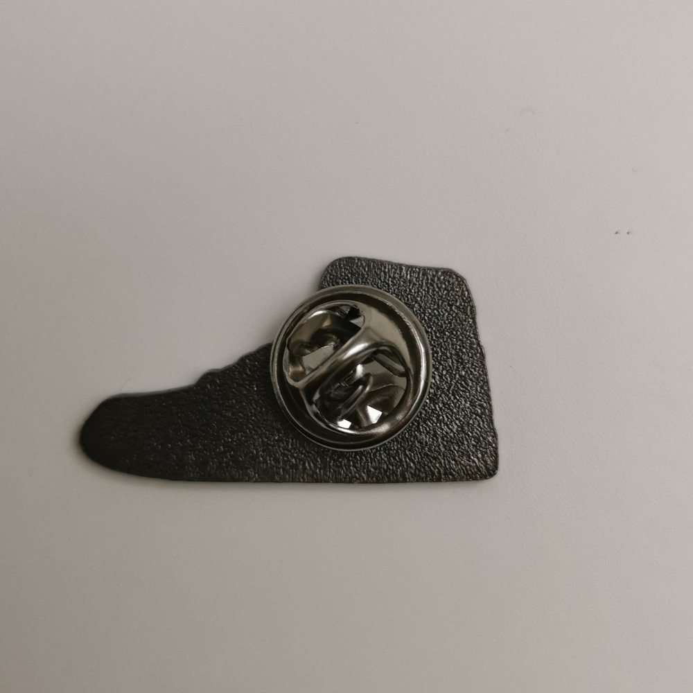 Nike Brooch Mini Air Jordan Shoes Miniature Pin in Red - Picture 4 of 7